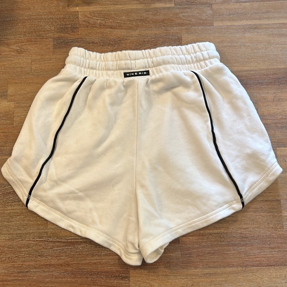 Nike shorts - xs - Picture 2 of 3